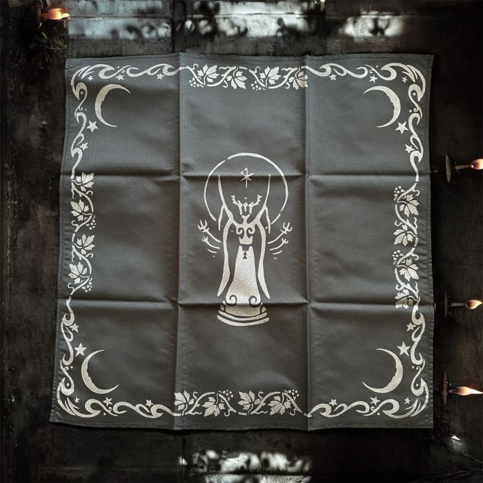 Tanrıça Altar Örtüsü