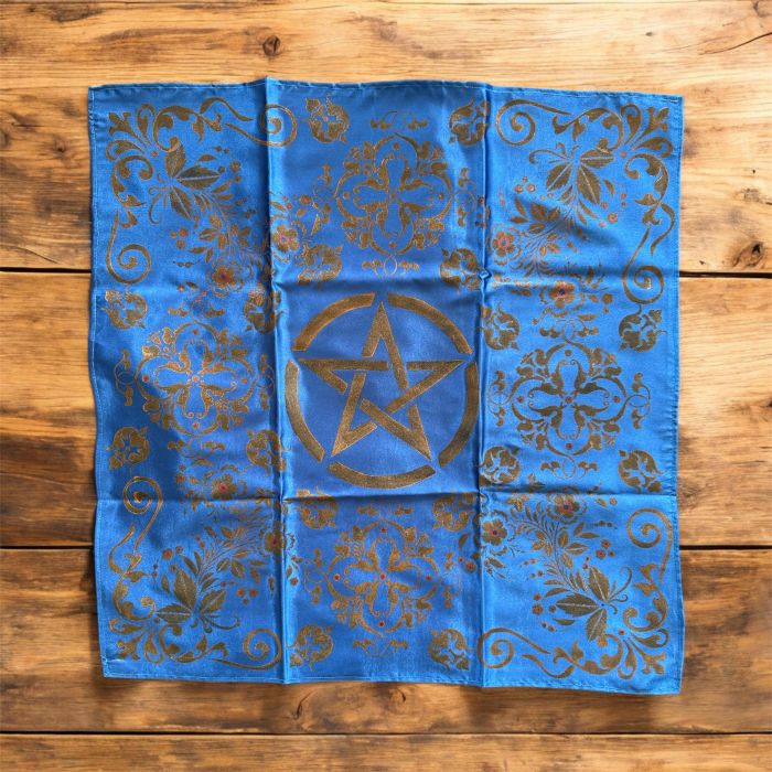 Mavi Altar Örtüsü