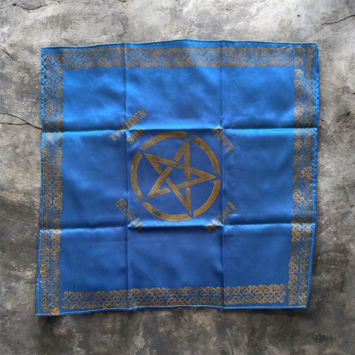 Mavi Altar Örtüsü