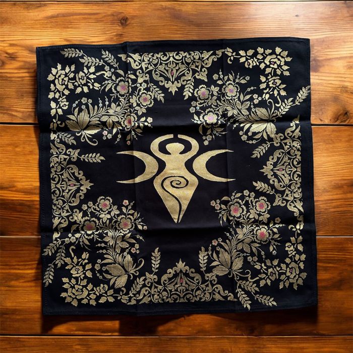 Tanrıça Altar Örtüsü