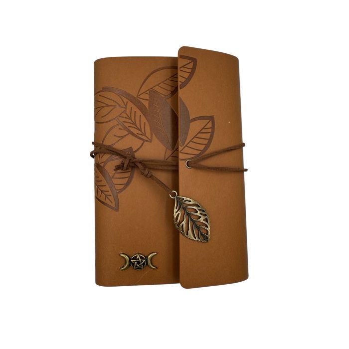 Üçlü Ay Defter - Gölgeler Kitabı