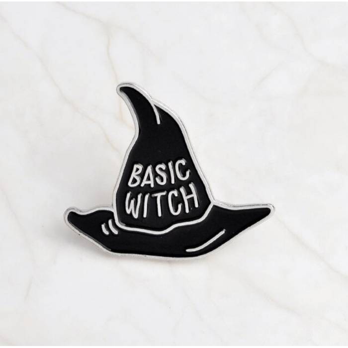 Basic Witch Broş